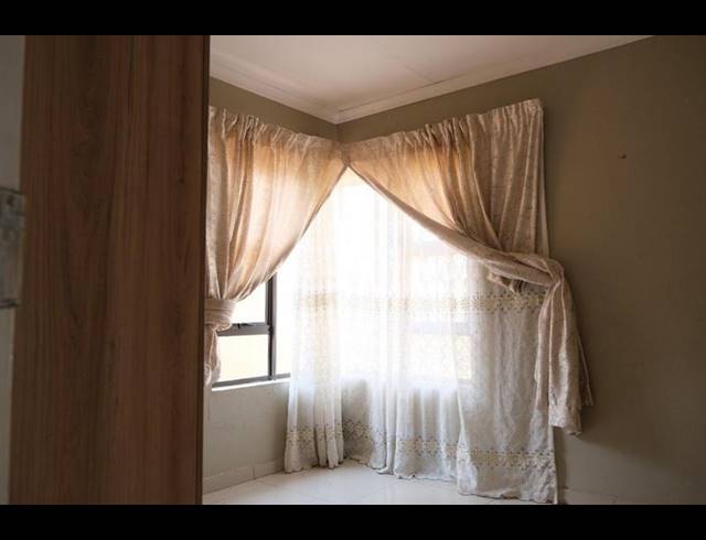 3 BEDROOM HOUSE FOR SALE IN DAWN PARK EXT